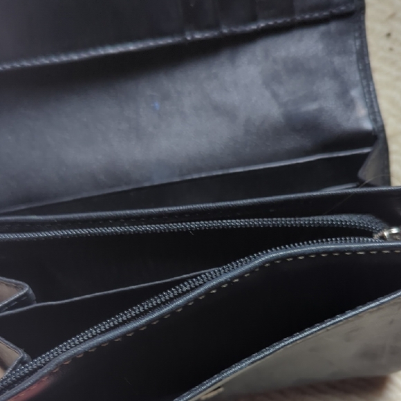 Coach Soho Black Leather Buckle Clasp Wallet Y2k - Picture 3 of 6
